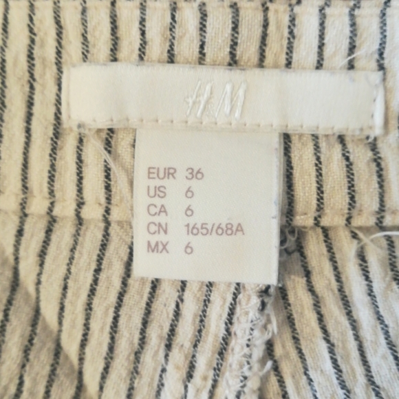 Short - Picture 3 of 4